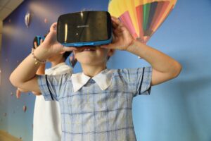 Use of Augmented Reality and Virtual Reality in School
