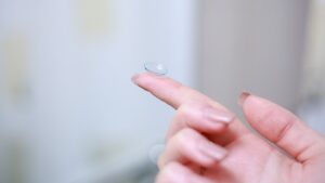 InWith Corporation showcases its AR smart contact lenses at CES 2021
