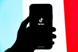 TikTok’s New AR Effect Puts iPhone’s LiDAR Scanner to Good Use