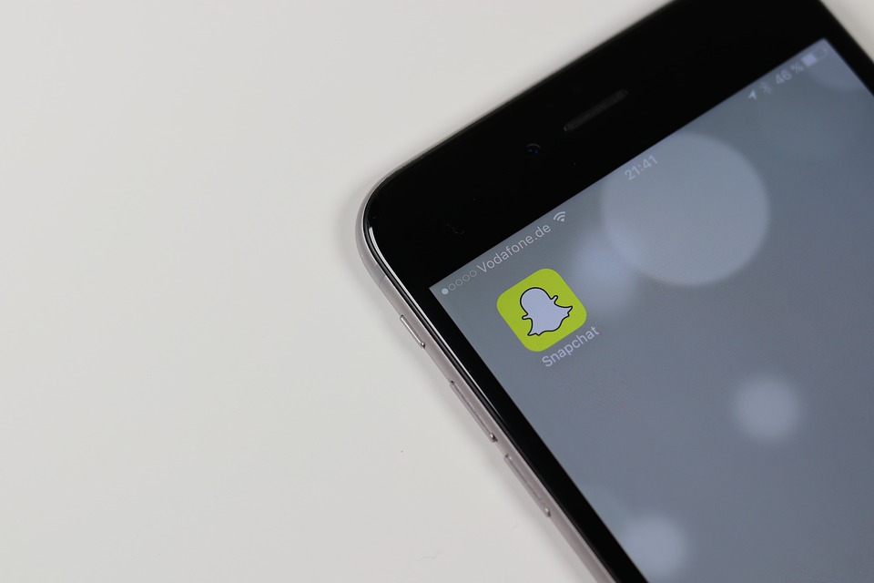 Snap signs licensing deal with UMG covering sound clips and AR Lenses