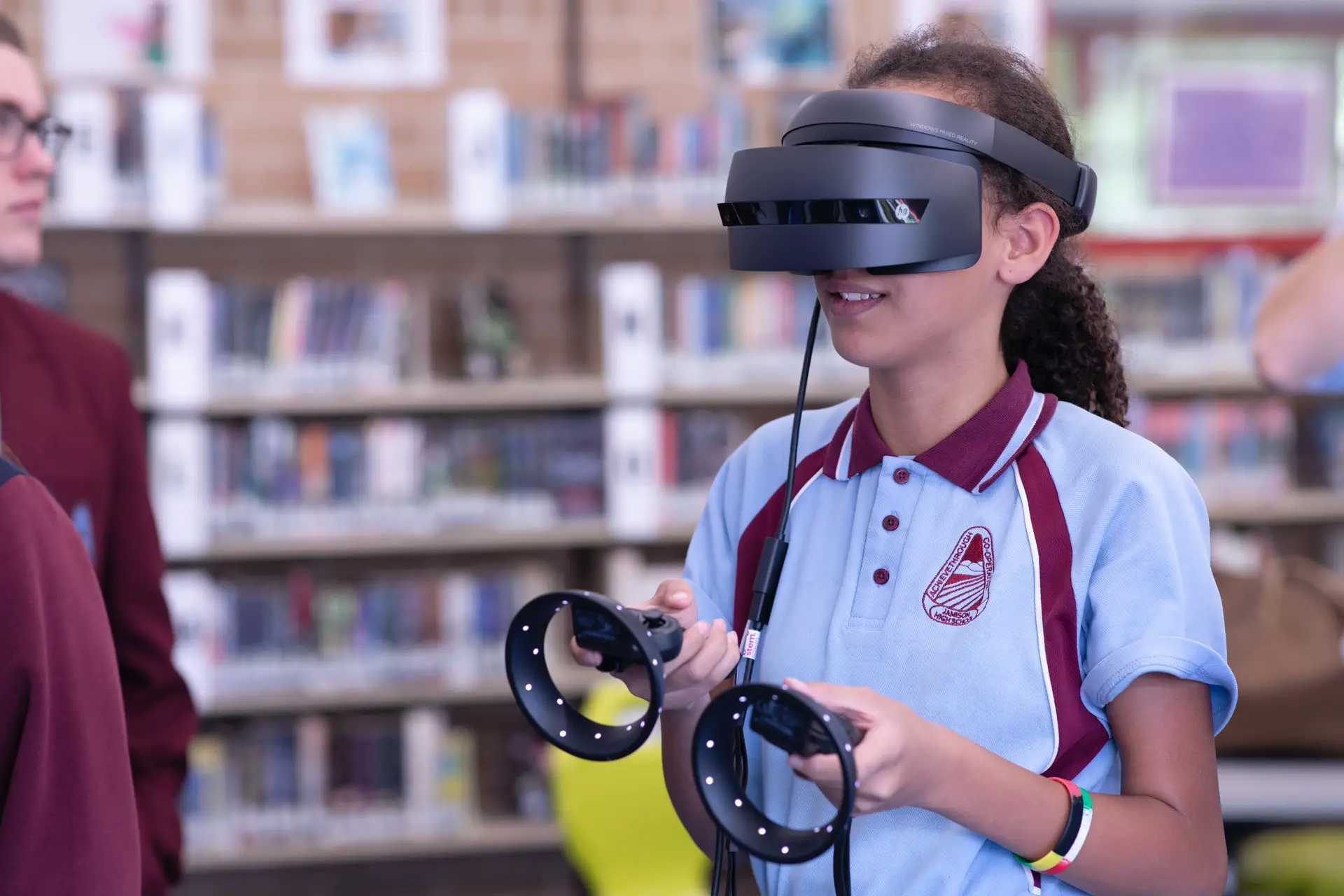 Virtual Reality Could Assist in Managing Psychological Distress in Adolescents