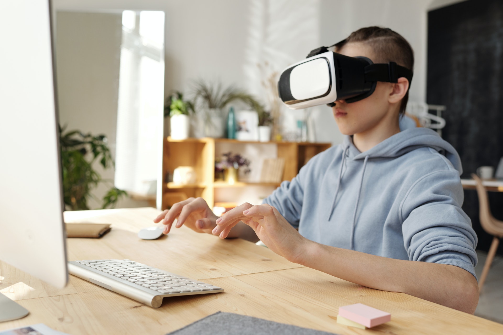 VR and AR Optics Tech Developer ImagineOptix Gets Acquired by Meta