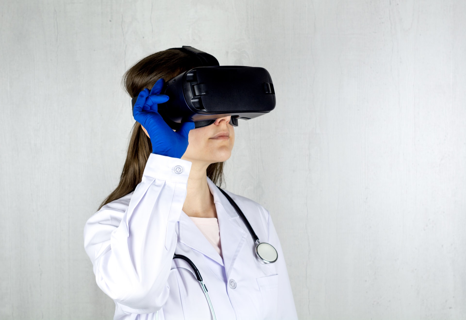 Apollo Hospitals Partners with 8chili to Deploy VR for Enhancing Patient Engagement